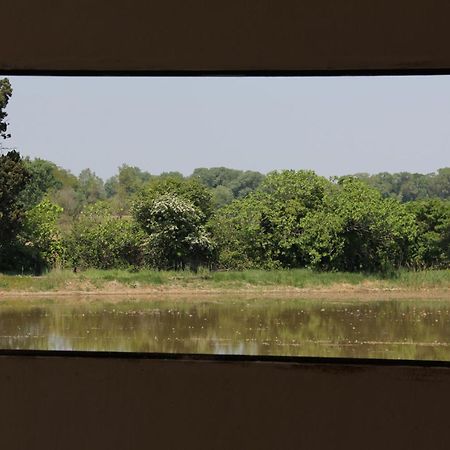Mas De Bouvet En Camargue Bed & Breakfast Albaron Bagian luar foto