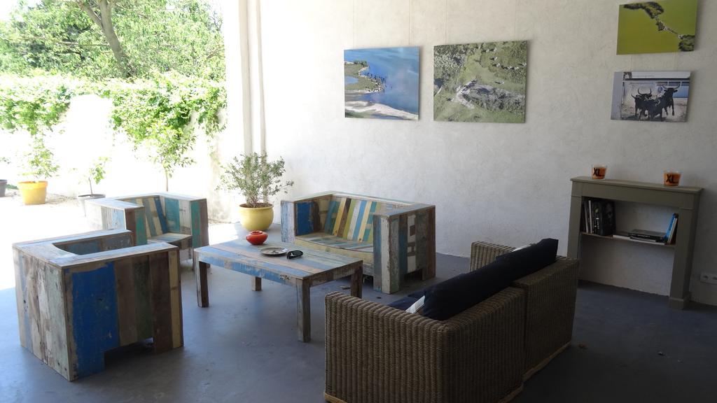 Mas De Bouvet En Camargue Bed & Breakfast Albaron Bagian luar foto