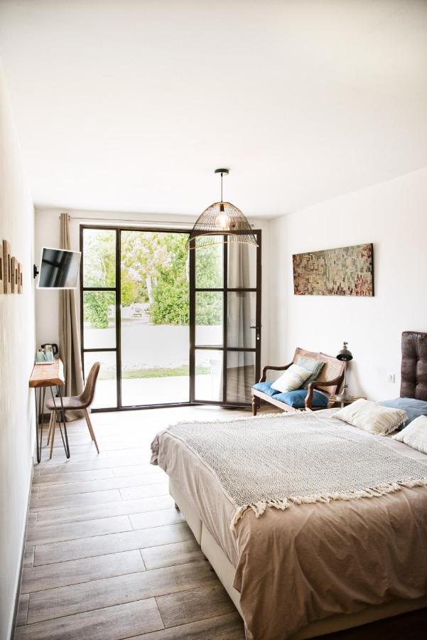 Mas De Bouvet En Camargue Bed & Breakfast Albaron Bagian luar foto